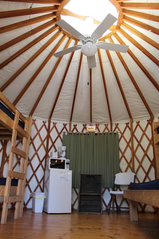 Tranquil Timbers Yurt 3 Ξενοδοχείο Sturgeon Bay Εξωτερικό φωτογραφία