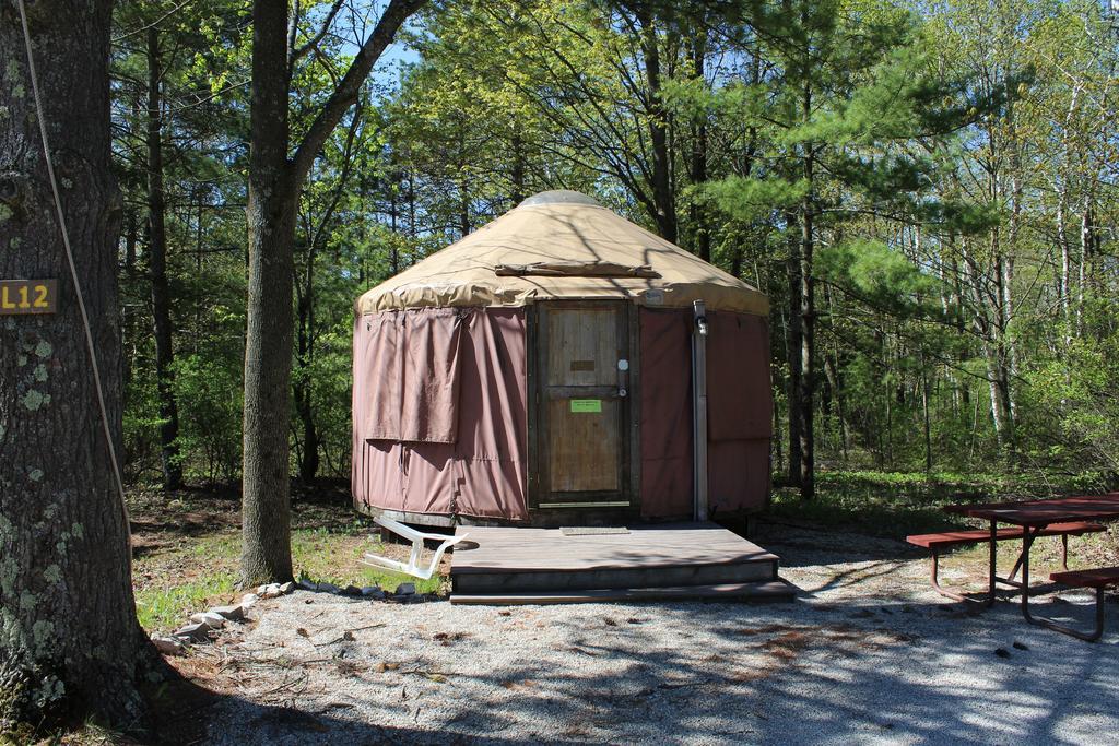 Tranquil Timbers Yurt 3 Ξενοδοχείο Sturgeon Bay Εξωτερικό φωτογραφία